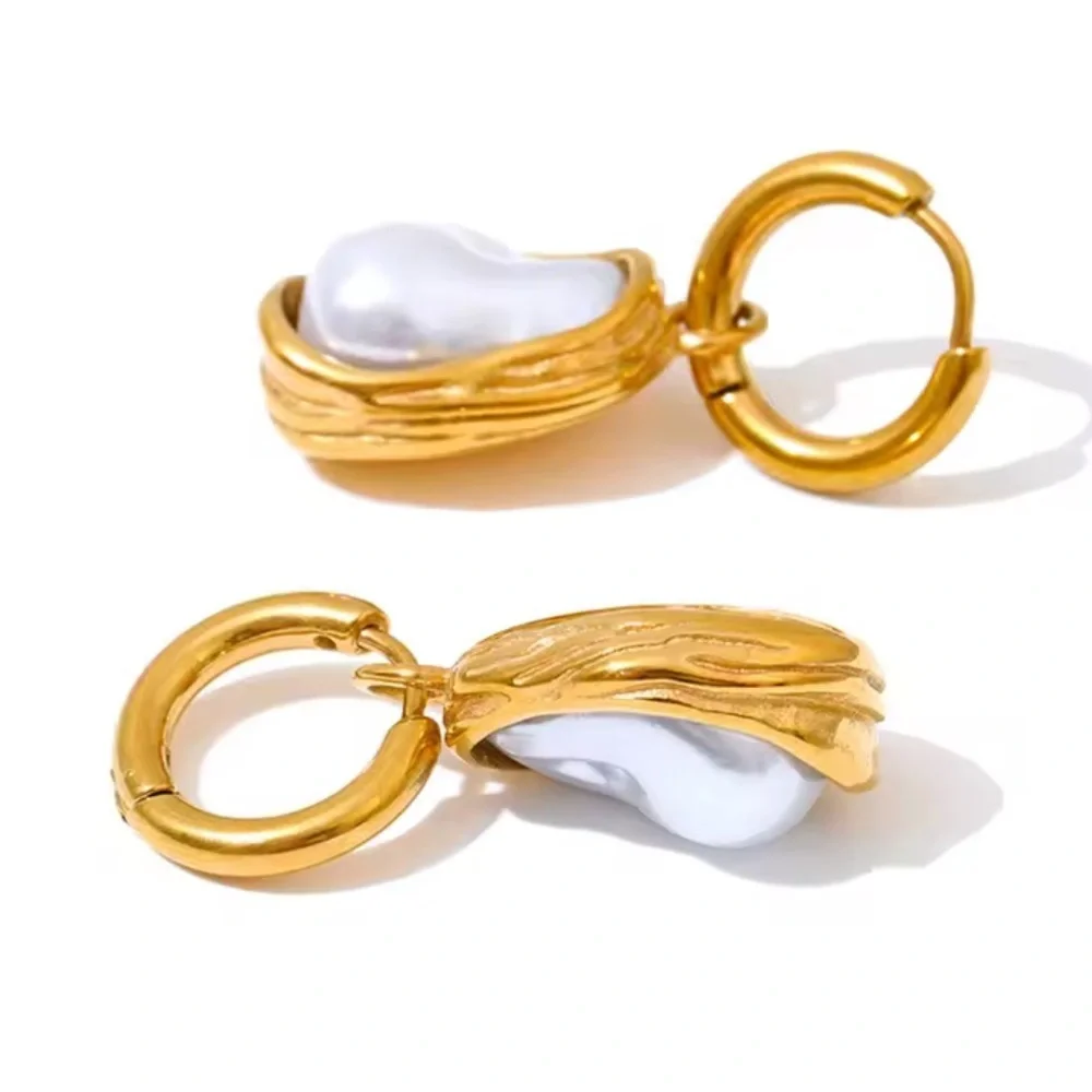 Classic Gold Pearl Earrings